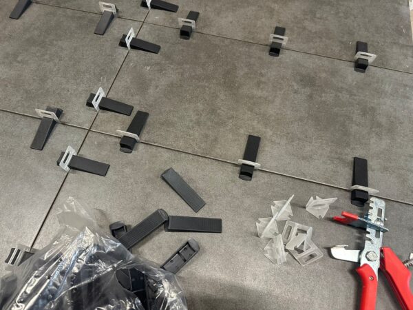 Zuglaschen, Fliesen Abstandhalter, Nivelliersystem für Fliesenstärke darexgmbh 2